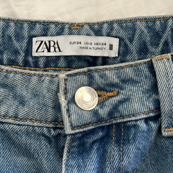 Mid rise jeans - Picture 3 of 4
